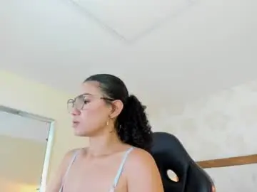 Chaturbate Best live sex cam show of irisclark1