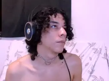 Chaturbate Watch Live Sex Cams of isidroglasc