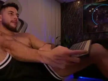 Chaturbate Best live sex cam show of camilowatson