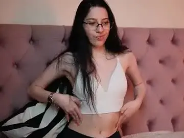 Chaturbate Watch Live Sex Cams of ravenmelody