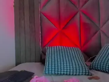 Chaturbate Live Sex Cam of briaconner_