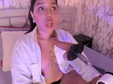 Chaturbate Live Sex Cam of giselle_up