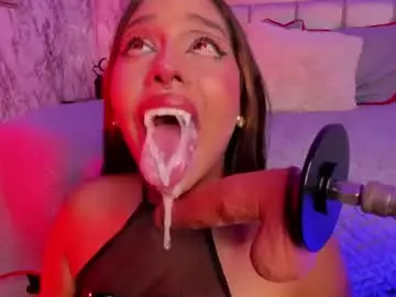 Chaturbate Live Sex Cam of giselle_up