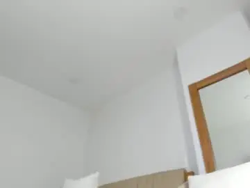Chaturbate Live Porn of monkeys_pug