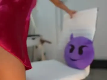 Chaturbate Watch Live Sex Cams of ashley_benson1