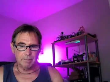Chaturbate Live Sex Cam of maturewisdom61