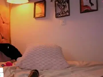 Chaturbate Live Sex Cam of daddysgirrl1_