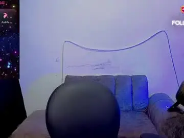 Chaturbate Live Sex Cam of tanjiro_cute