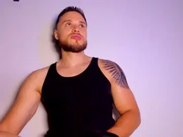 Chaturbate Watch Live Sex Cams of adrien_roche888
