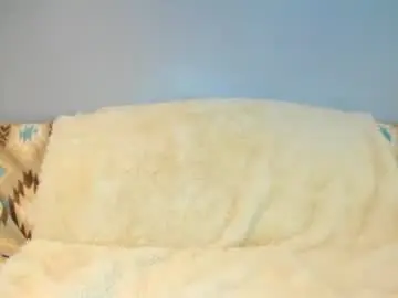Chaturbate Watch Live Sex Cams of eatmygingersnapps