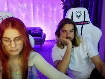 Chaturbate Live Sex Cam of emily054