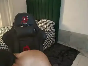 Chaturbate Live Sex Cam of lei_77