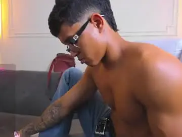 Chaturbate Adult Webcam of paradise_boy_s