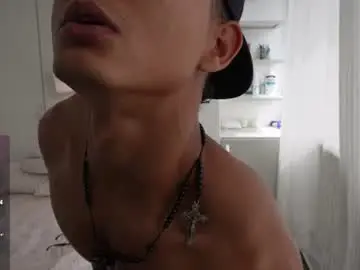 Chaturbate Free Porn Cam of paradise_boy_s