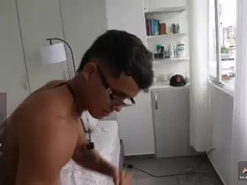Chaturbate Live Sex Cam of paradise_boy_s