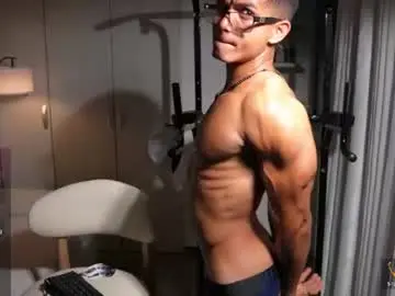 Chaturbate Best live sex cam show of paradise_boy_s