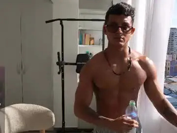Chaturbate Live Sex Cam of paradise_boy_s