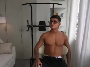 Chaturbate Nude Webcam of paradise_boy_s