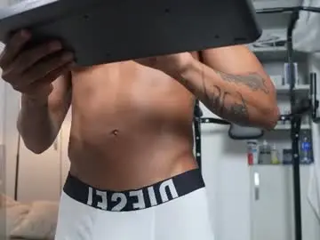 Chaturbate Live Sex Cam of paradise_boy_s