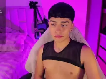 Chaturbate Live Sex Cam of andreewwx_m