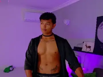 Chaturbate Live Sex of andrewkenoxx_