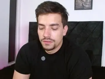 Chaturbate Free Porn Cam of ian_davis