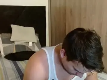 Chaturbate Adult Video Chat of ian_davis
