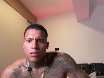 Chaturbate Live Porn of jordandenis17