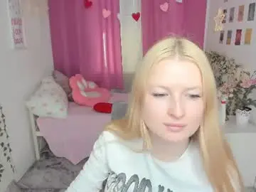 Chaturbate Nude Webcam of laly_peach