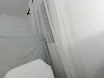 Chaturbate Live Sex Cam of ehotlovea