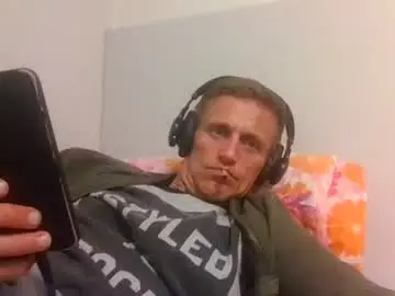 Chaturbate Sex Cam of kennyboyk