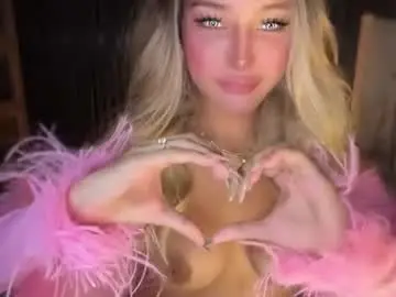 Chaturbate Free Porn Cam of yourlovingpearlita1000