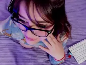 Chaturbate Free Porn Cam of chaarlotte_1