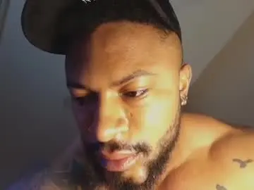 Chaturbate Free Porn Cam of clark_strong