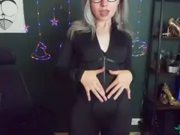 Chaturbate Free Live Porn of heidi_pleasure