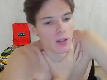Chaturbate Sex Cam of timytwinkboy