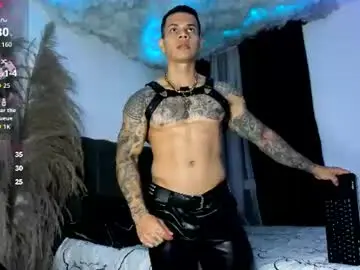 Chaturbate Best live sex cam show of arondark