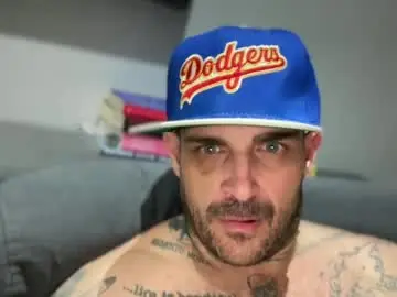 Chaturbate Nude Webcam of brightbluebrazilianeyes