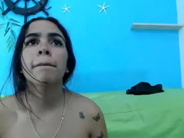 Chaturbate Adult Video Chat of skinnysofia18