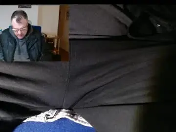 Chaturbate Free Porn Cam of mrduplo1975