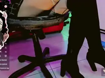 Chaturbate Sex Cam of camila_vasquez_