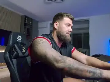 Chaturbate Live Sex Cam of enrikoblue