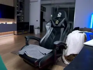 Chaturbate Free Porn Cam of enrikoblue