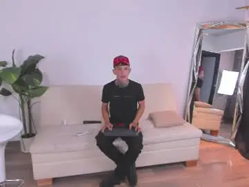 Chaturbate Best live sex cam show of darwin_stark