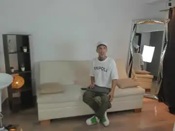 Chaturbate Free Porn Cam of darwin_stark
