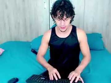 Chaturbate Best live sex cam show of meridandwither
