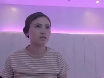 Chaturbate Live Sex of emma_lara1