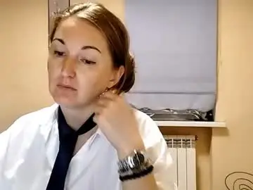 Chaturbate Nude Webcam of golden_fairy_566