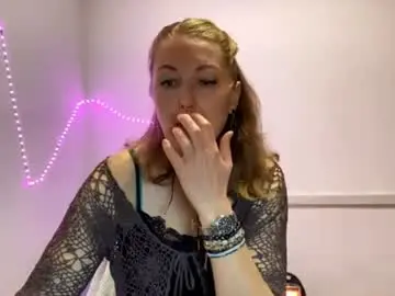 Chaturbate Sex Cam of golden_fairy_566