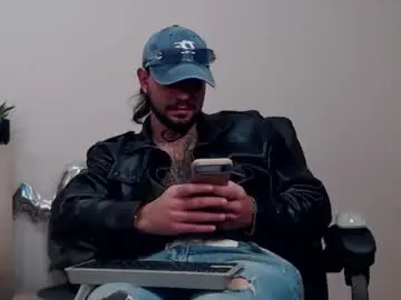 Chaturbate Free Porn Cam of kanehunter